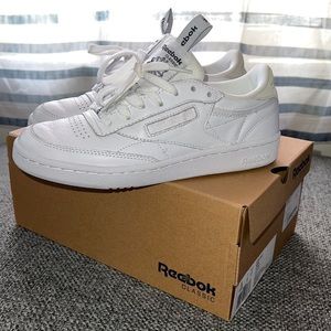Reebok Club C 85 Sz5/6.5W-white/skull grey